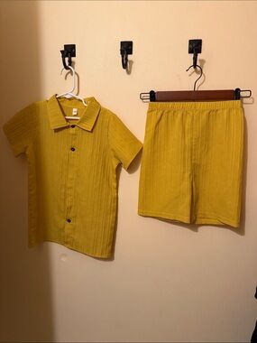Kids Short-Sleeve Button-Down Shirt in Mustard Yellow